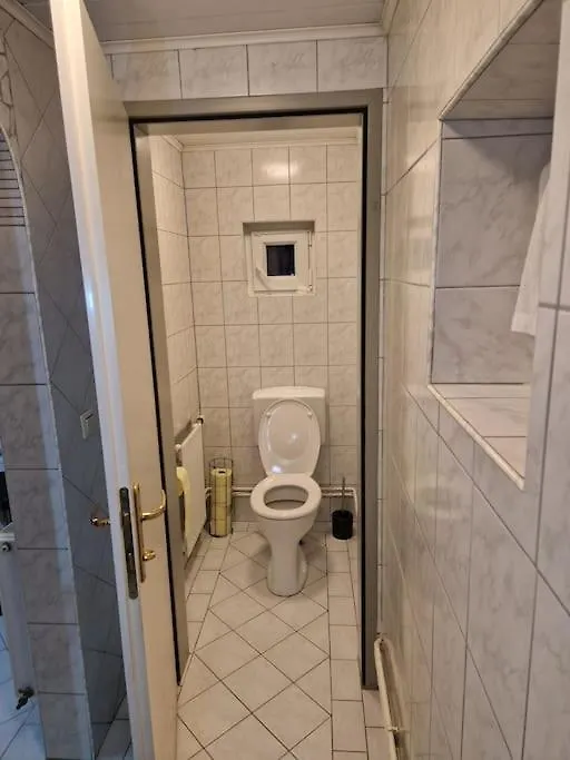 Holiday home Haus Mit Garten, U Bahn Naehe, Gratis Parkplaetze Vienna Austria