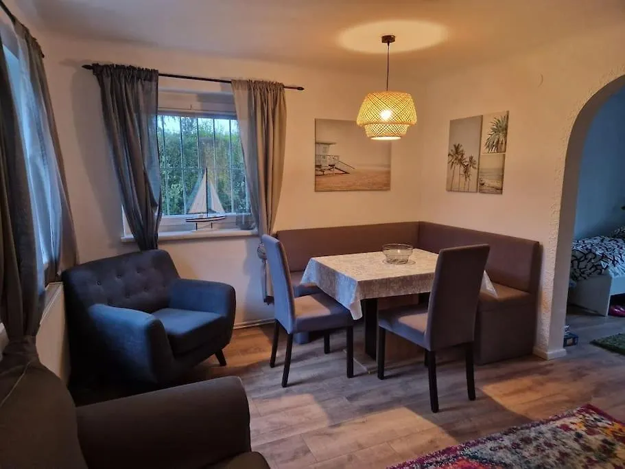 Haus Mit Garten, U Bahn Naehe, Gratis Parkplaetze Vienna 0*,  Austria